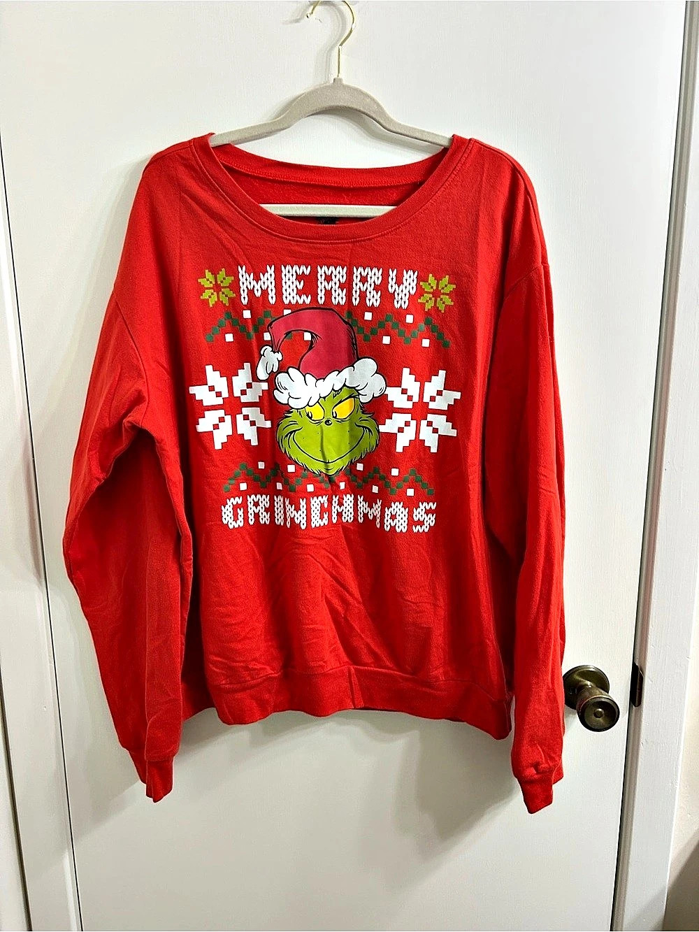 The Grinch Merry Grinchmas Graphic Sweatshirt Red & White XL